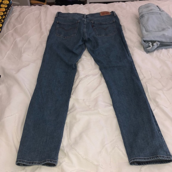 Levi jeans - Picture 2 of 4